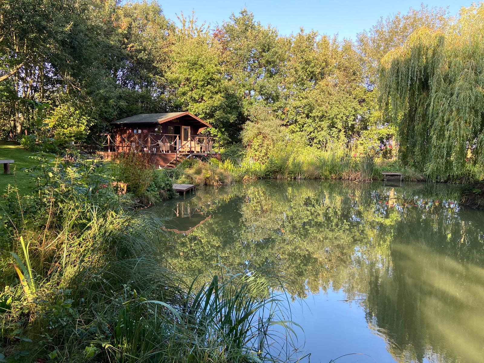 Lake & fishing at Acorn Wood